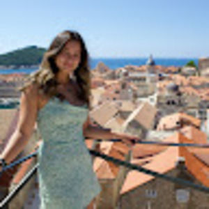 Meet your Posher, Mia